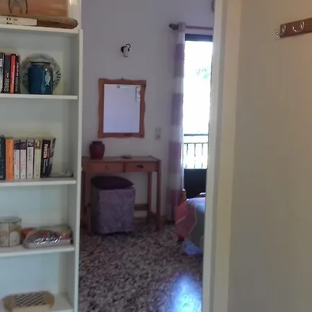 Lazaris Beach House Holiday home Almiros Beach
