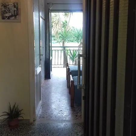 Holiday home Lazaris Beach House *