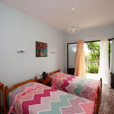 Lazaris Beach House Almiros Beach