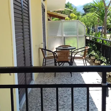Lazaris Beach House Almiros Beach